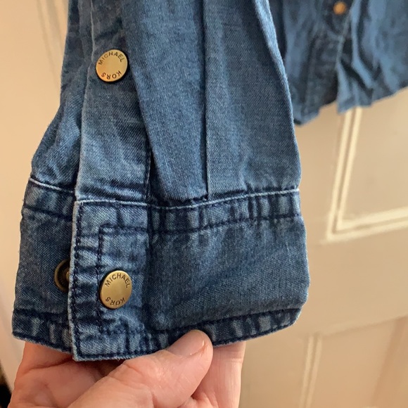 Size small MK button down shirt - Picture 4 of 5